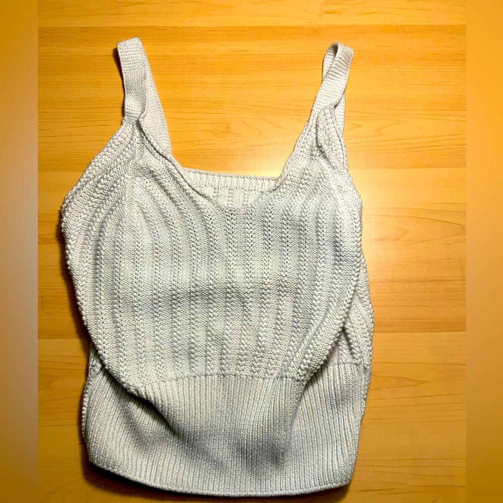 White cropped tank crocheted
